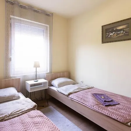 Charlie&blueberries Apartment